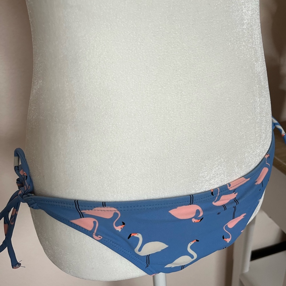 OP Triangle String Bikini - Picture 4 of 6
